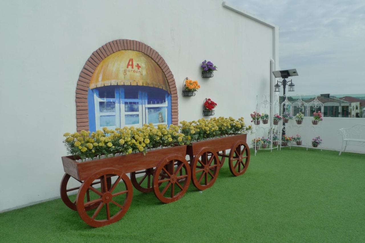 A+ Boutique Hotel Sekinchan Exteriör bild